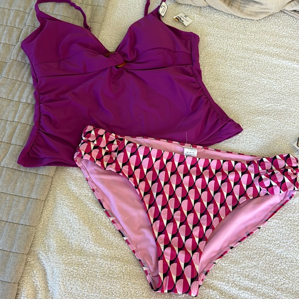 NWT 2 piece